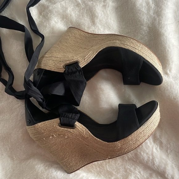 UGG Wedges!!! - Picture 4 of 5